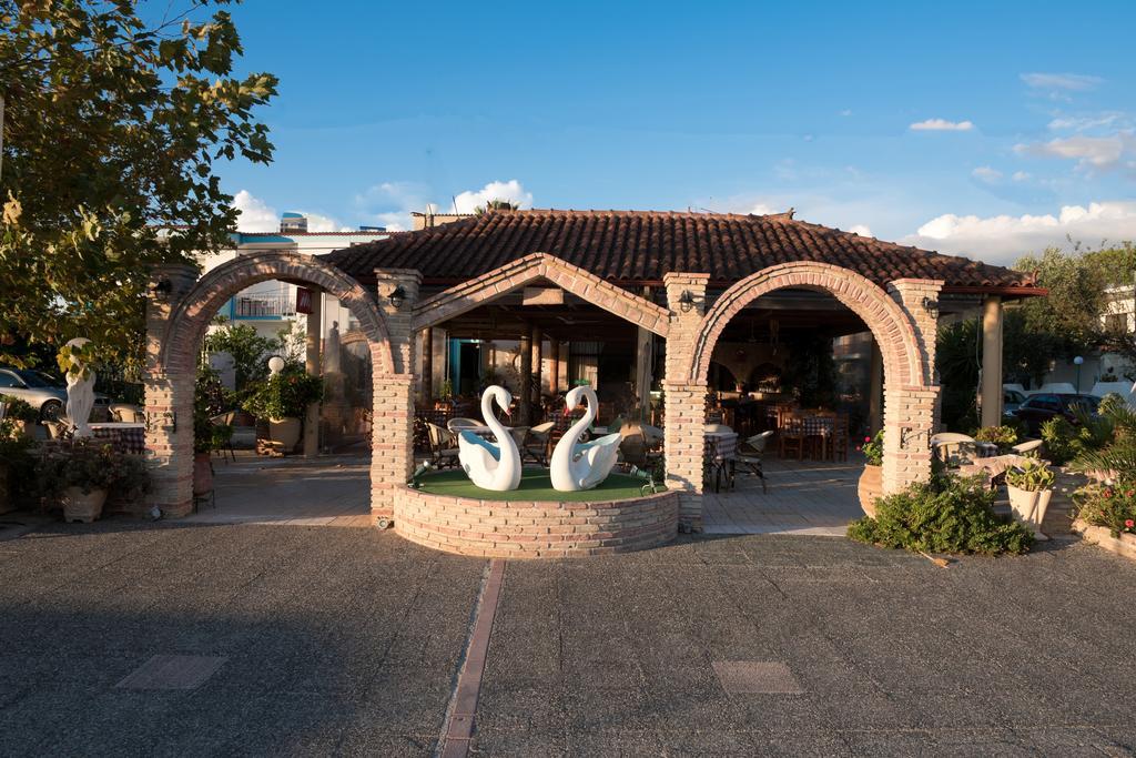 Hotel Glaros Ammoudia Extérieur photo